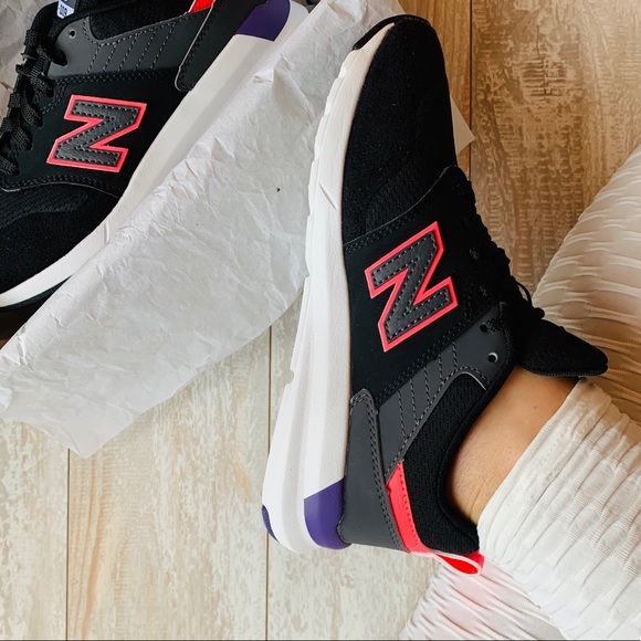 NWT new balance 009 - Picture 2 of 8